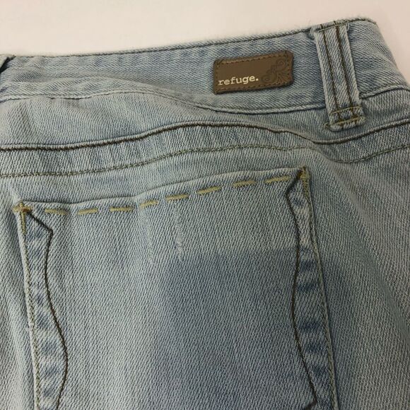 Refuge light denim shorts size 13 - Picture 6 of 10